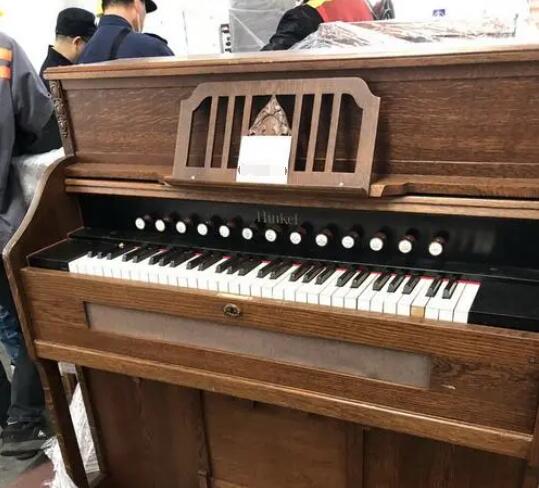 舊鋼琴進口報關費用多少?(舊鋼琴進口報關多少錢)